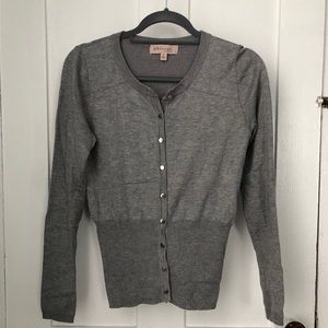 Grey cardigan